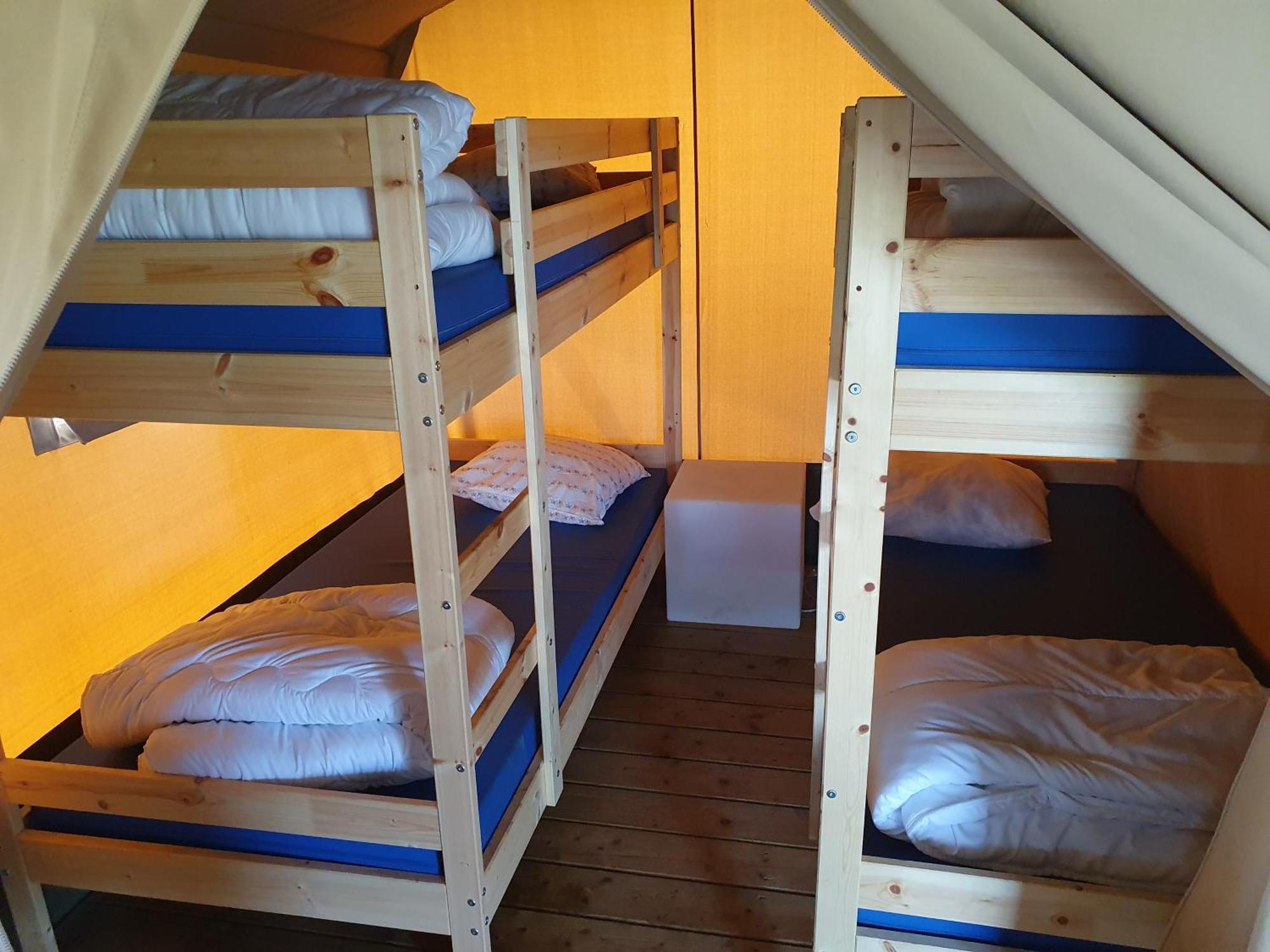 Camping De Oude Rijn Ter Aar Rom bilde