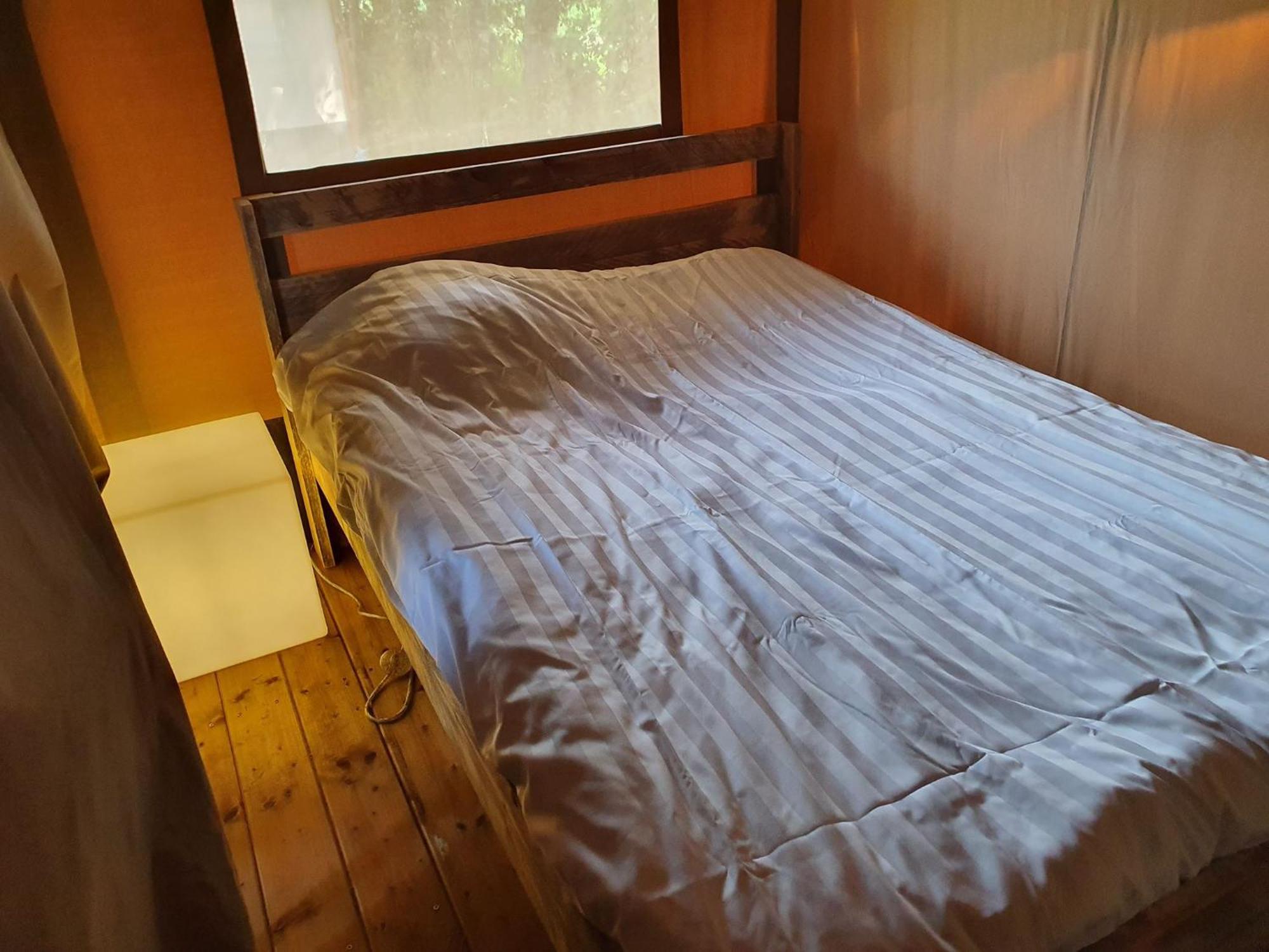 Camping De Oude Rijn Ter Aar Rom bilde